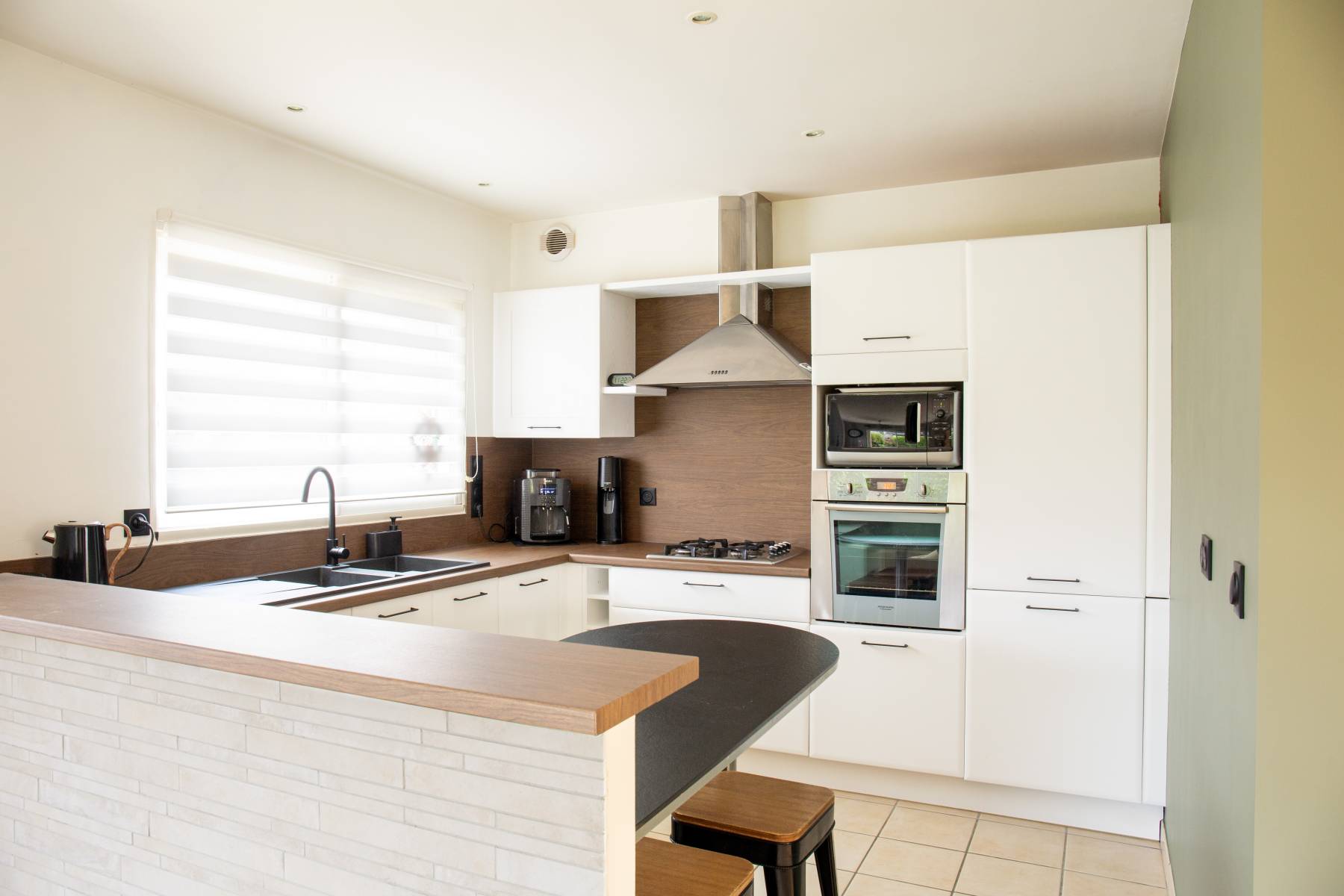 Apr�s relooking de cuisine en vinyle architectural Cover Styl'